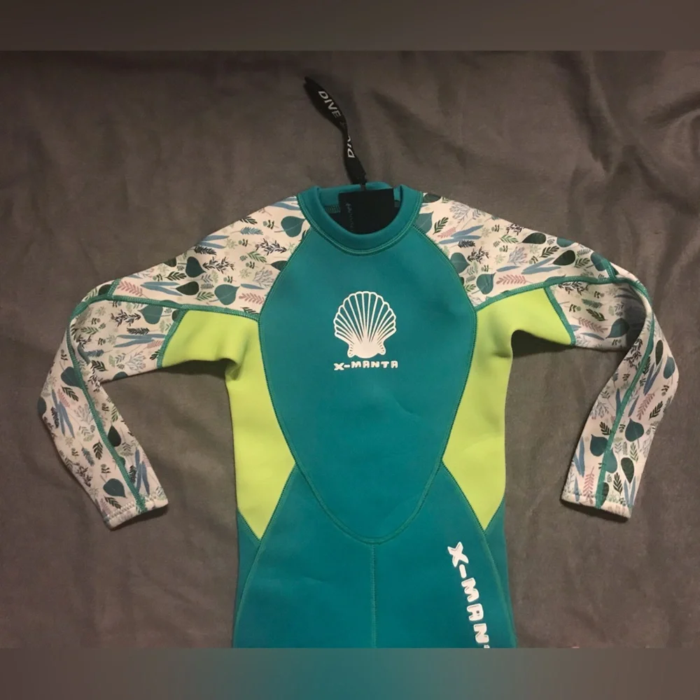 NWOT Kids Wetsuit